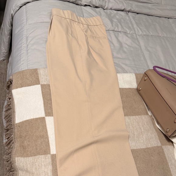Elie Tahari- blush pants - size 6 - Picture 1 of 4